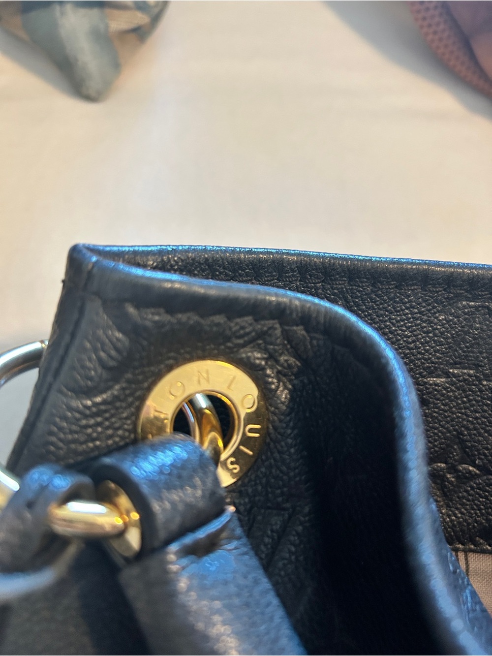 Louis Vuitton Artsy MM Empreinte Black - Picture 3 of 10